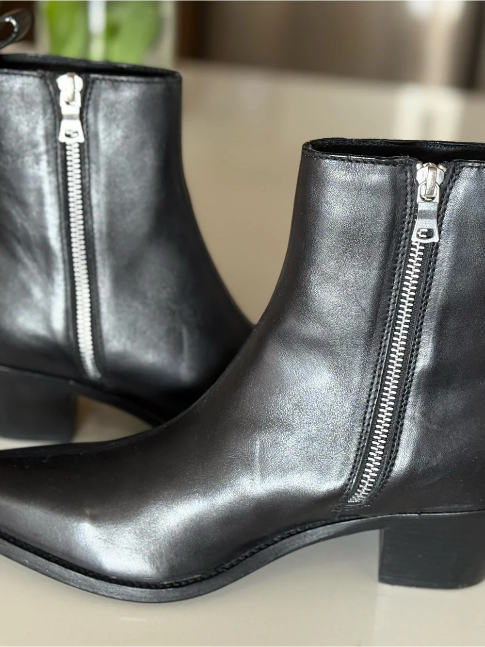 NWT Straight to Hell Lightning Boots